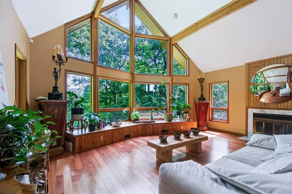 69 Canopus Hill Road Putnam Valley, NY 10579