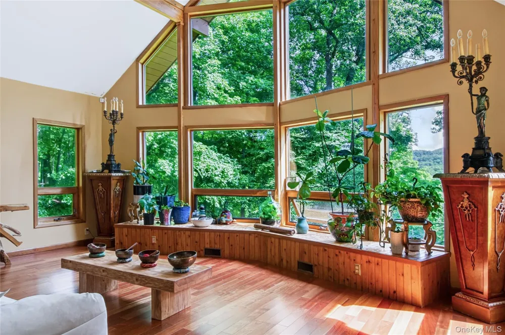 69 Canopus Hill Road Putnam Valley, NY 10579