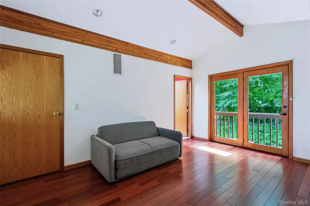 69 Canopus Hill Road Putnam Valley, NY 10579
