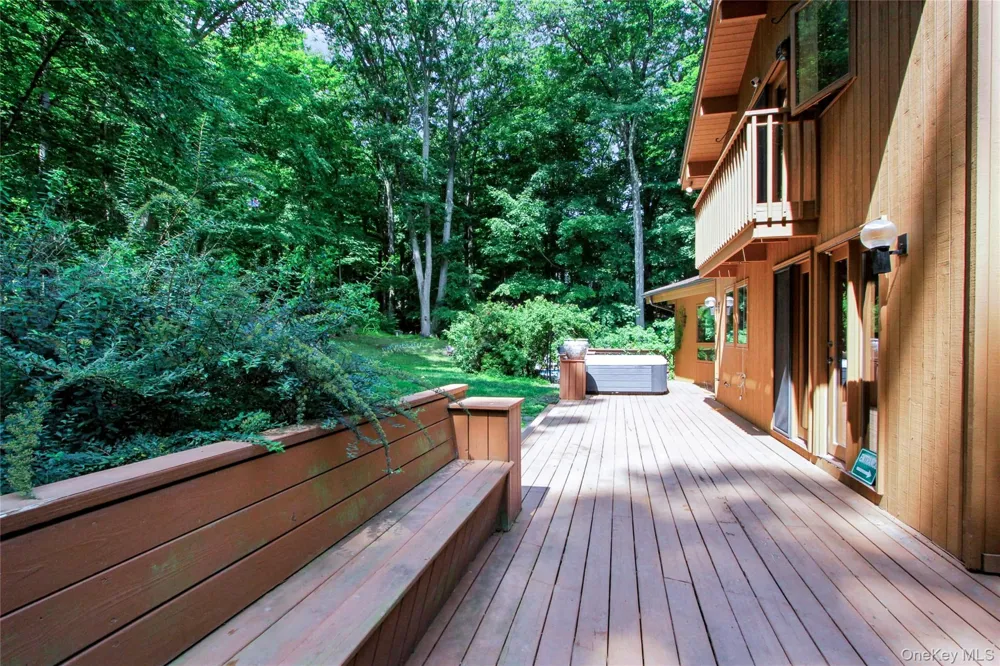 69 Canopus Hill Road Putnam Valley, NY 10579