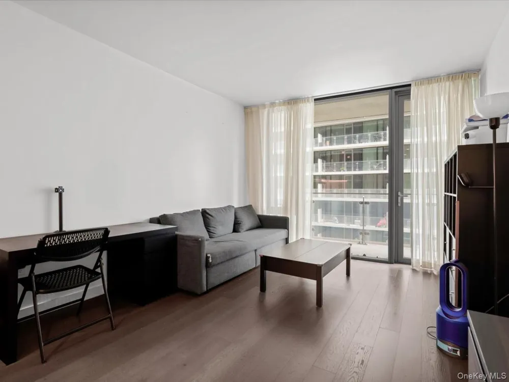 13103 40th Road #11D Flushing, NY 11354