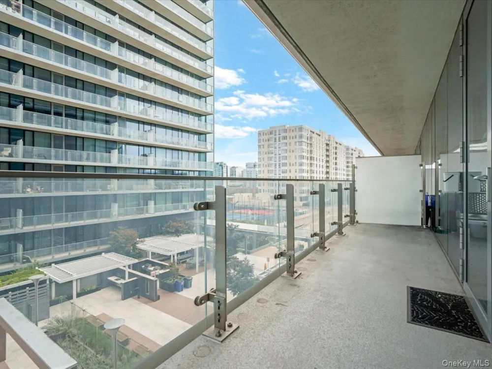 13103 40th Road #11D Flushing, NY 11354