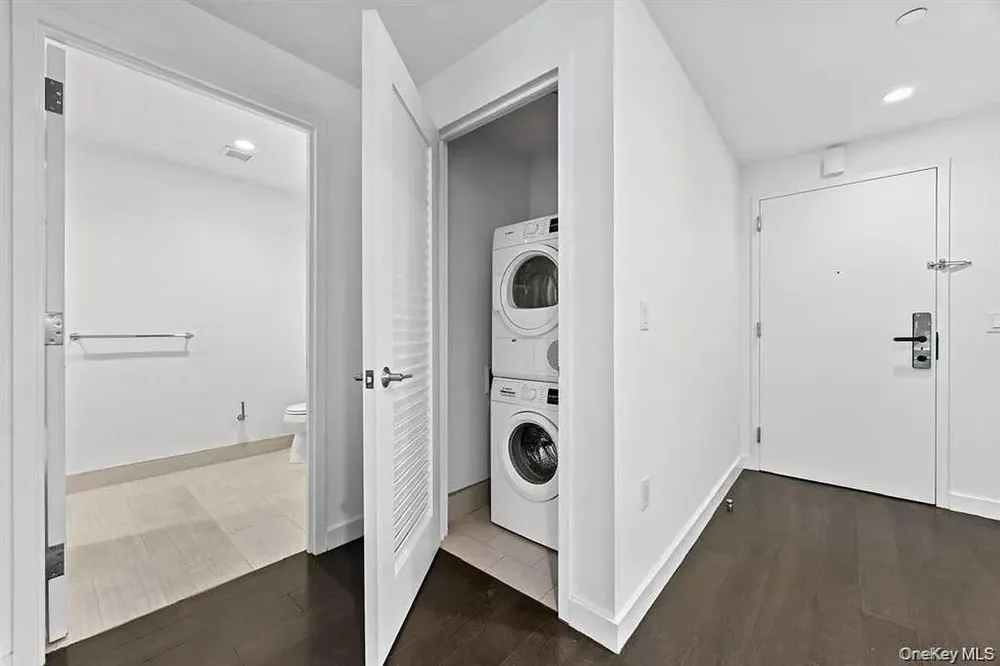 13103 40th Road #11D Flushing, NY 11354
