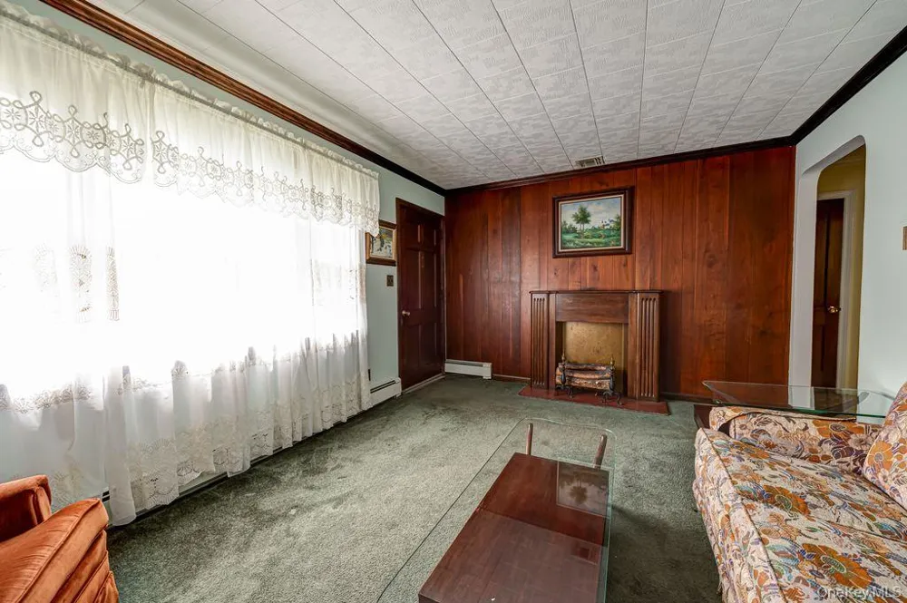 17 Eckert Street South Huntington, NY 11746