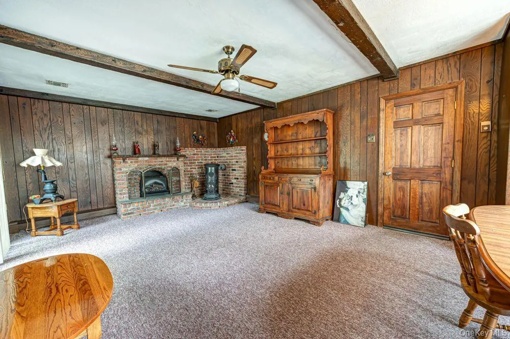 17 Eckert Street South Huntington, NY 11746