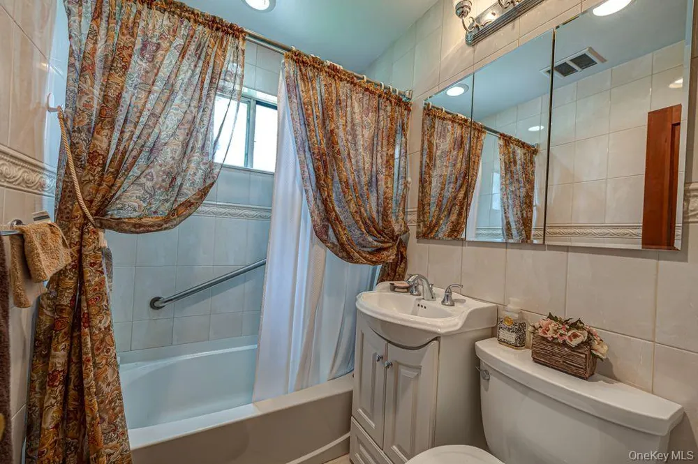 17 Eckert Street South Huntington, NY 11746