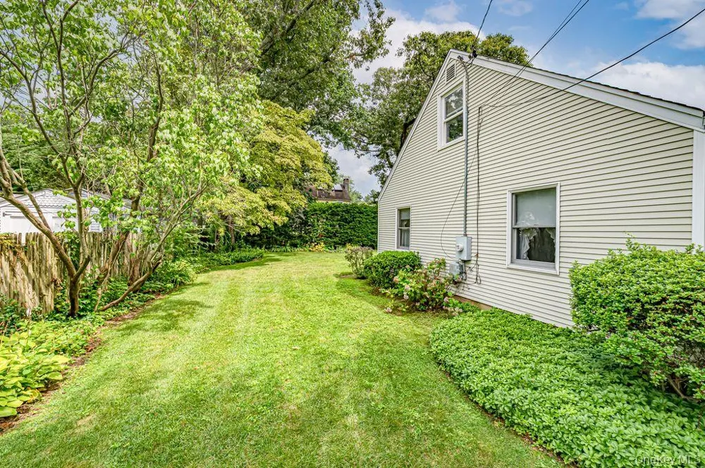 17 Eckert Street South Huntington, NY 11746