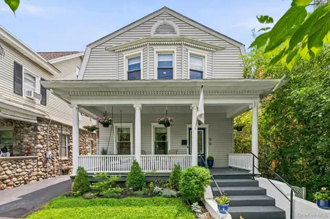 30 Murray Avenue