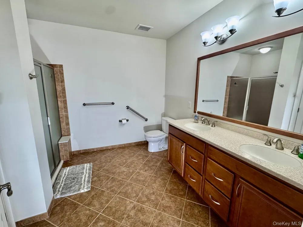 622 Regency Drive Fishkill, NY 12524