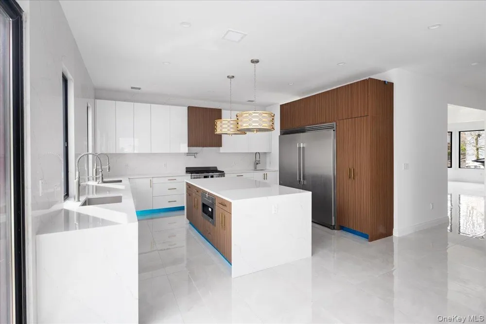 544 Arlington Road Cedarhurst, NY 11516