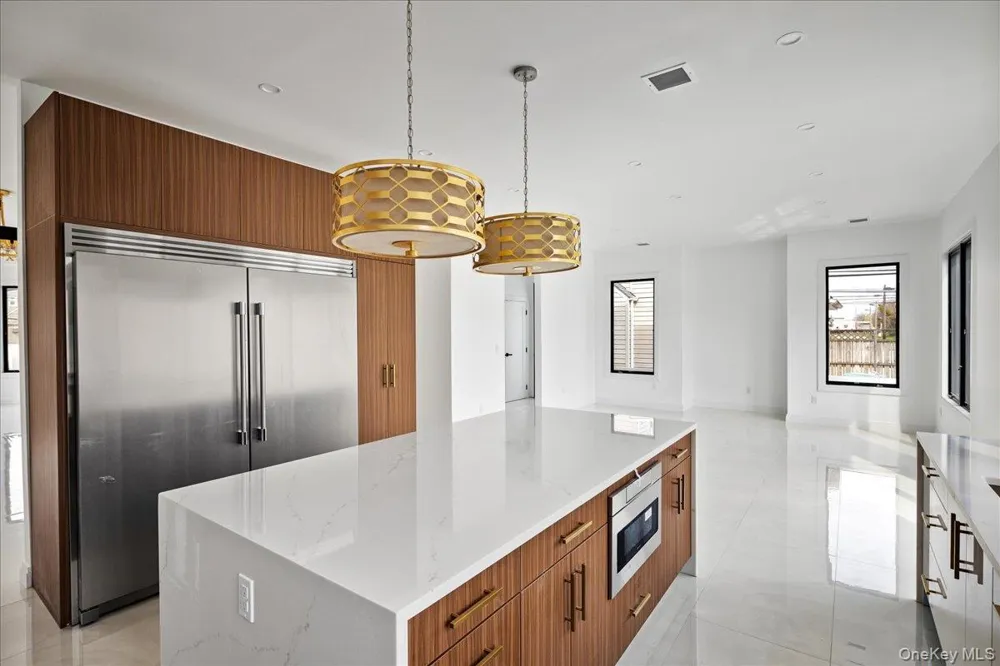 544 Arlington Road Cedarhurst, NY 11516