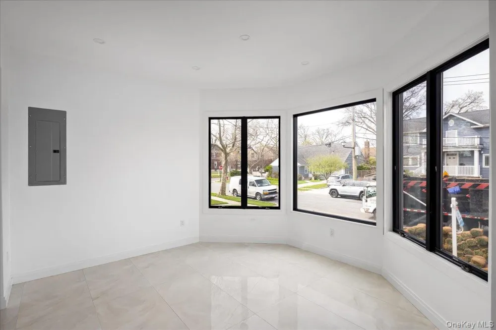 544 Arlington Road Cedarhurst, NY 11516