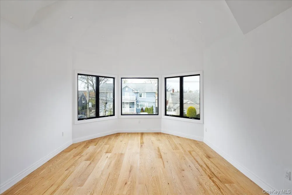 544 Arlington Road Cedarhurst, NY 11516