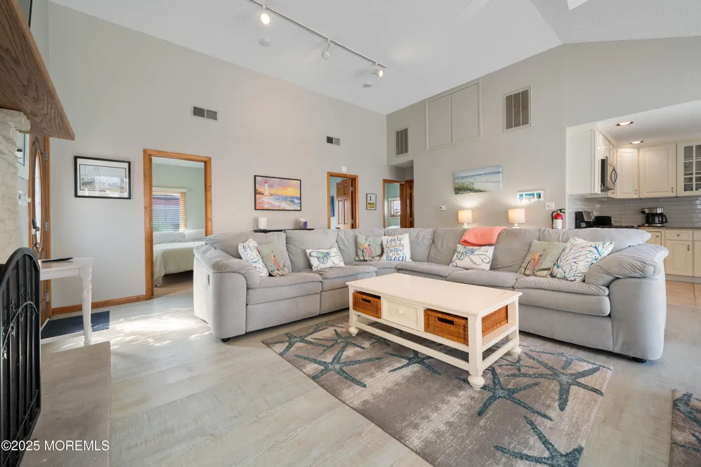 43 Florence Lane Beach Haven West, NJ 08050