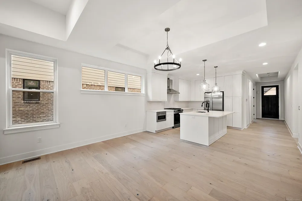 5944 Willow Grove Drive Troy City, MI 48085