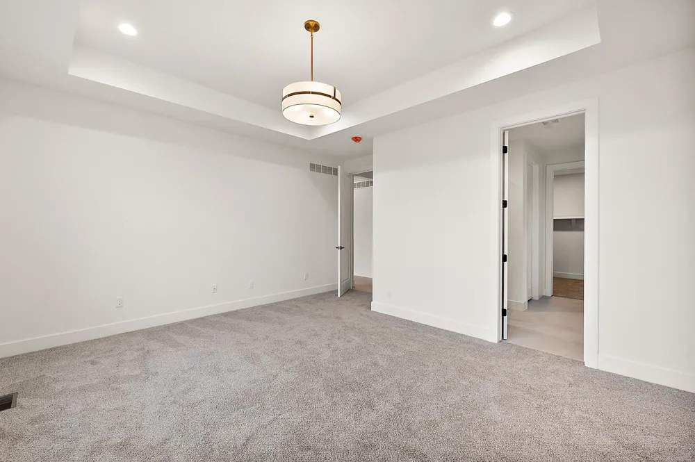 5944 Willow Grove Drive Troy City, MI 48085