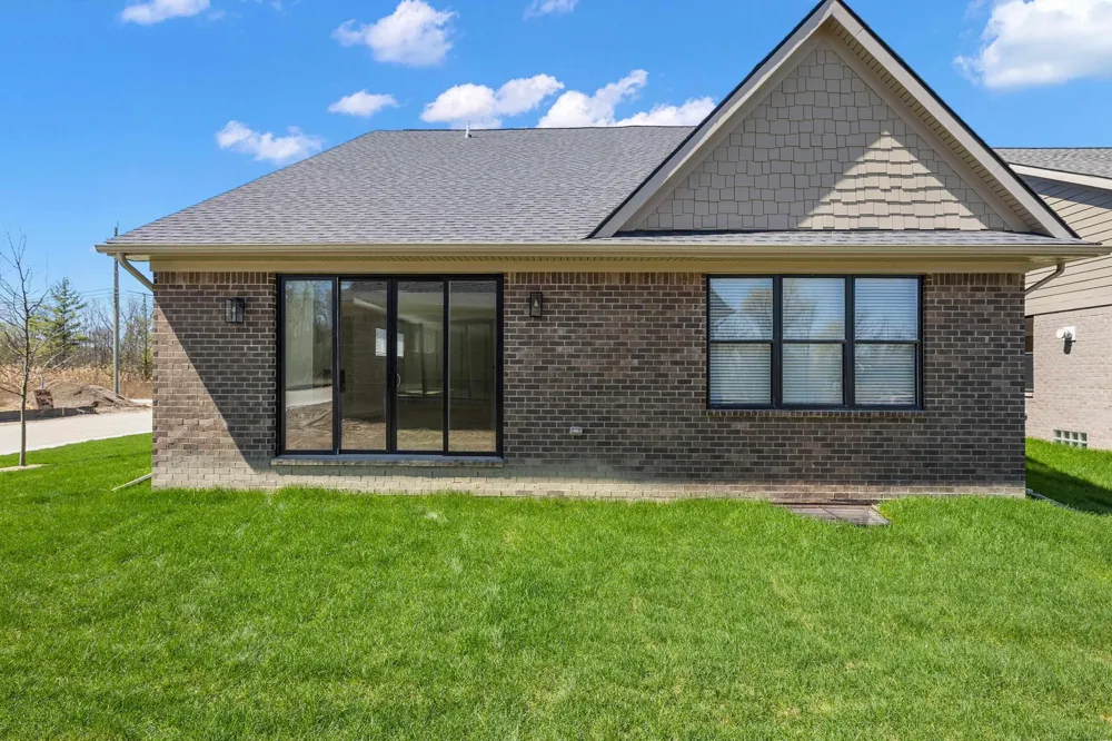 5932 Willow Grove Drive Troy City, MI 48085