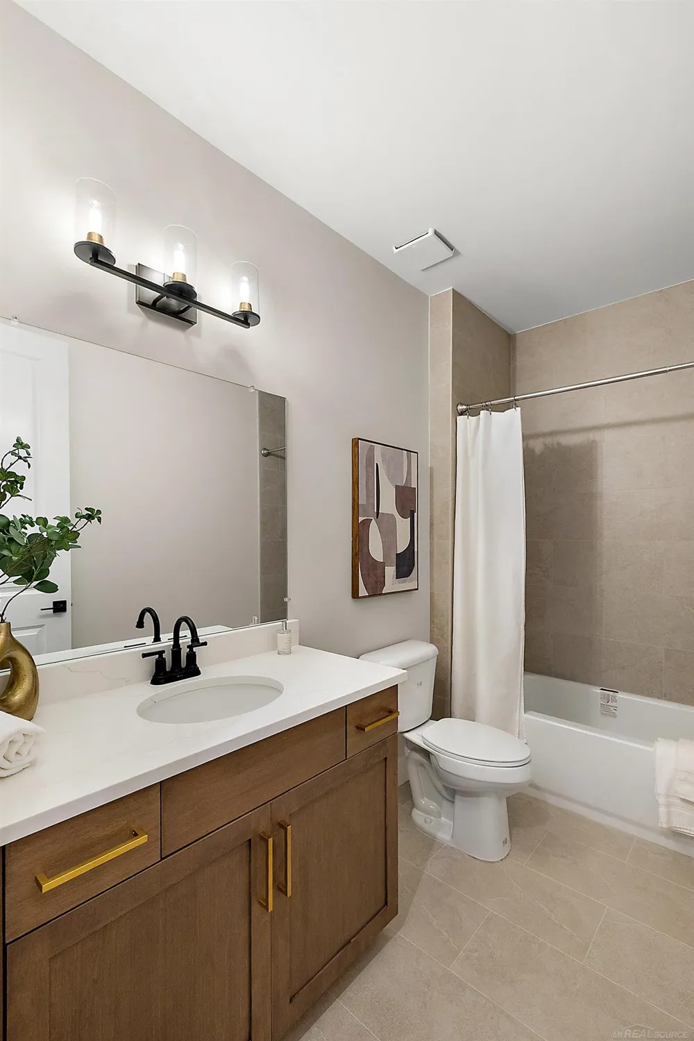 5932 Willow Grove Drive Troy City, MI 48085