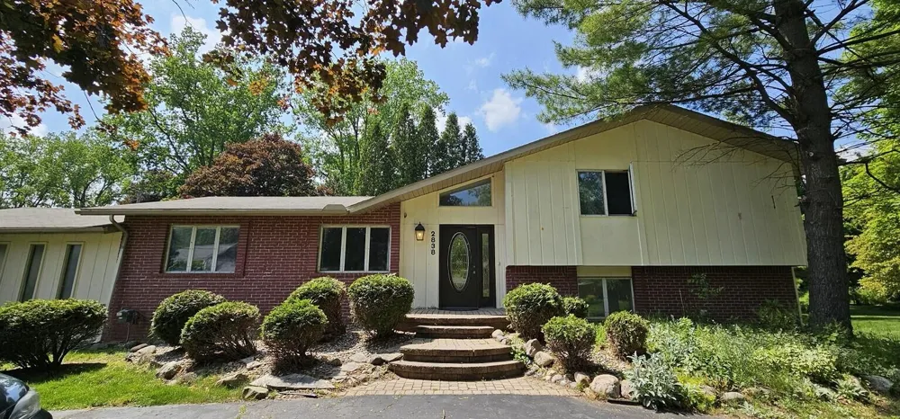 2838 Birchena Crescent West Bloomfield, MI 48324