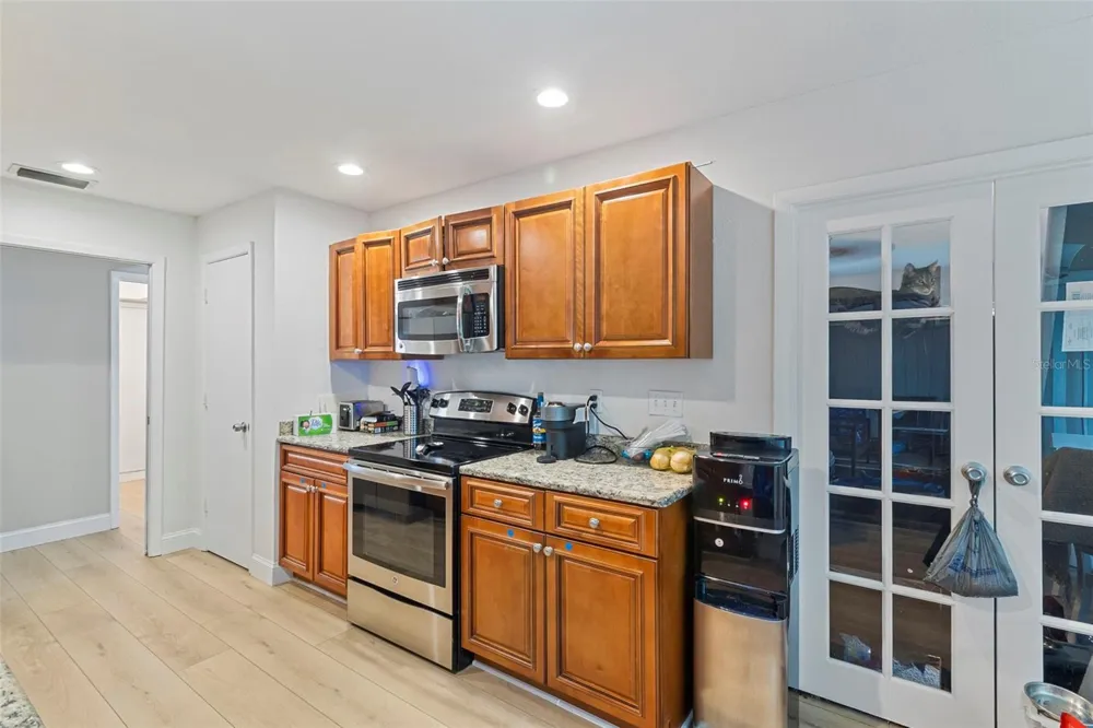 5776 AUGUSTA CIRCLE Sarasota, FL 34238