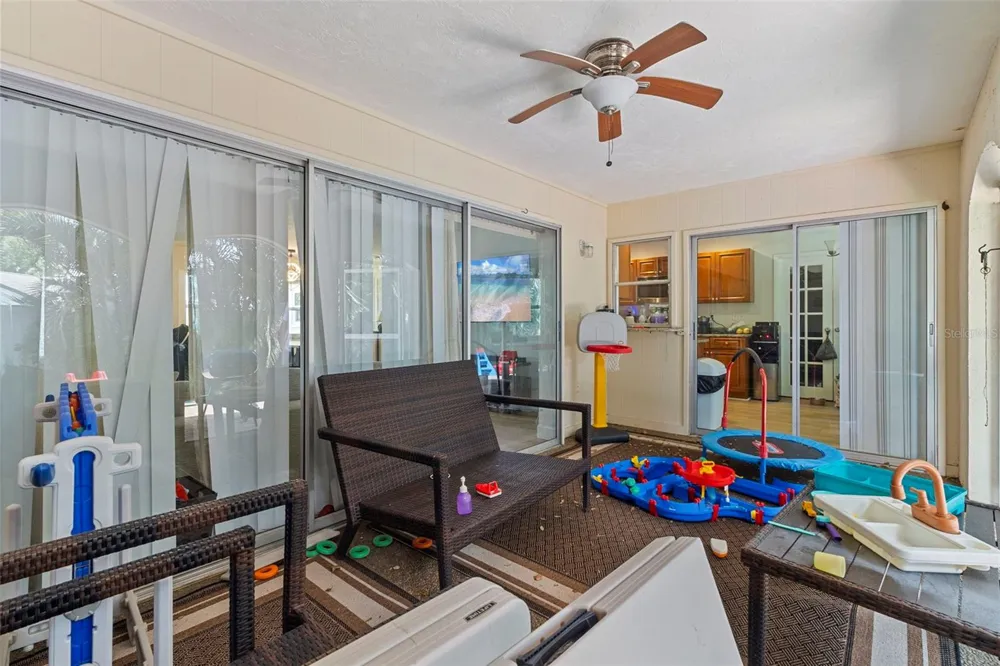 5776 AUGUSTA CIRCLE Sarasota, FL 34238