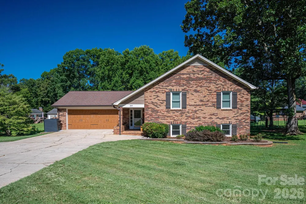 389 Caprice Circle Lincolnton, NC 28092