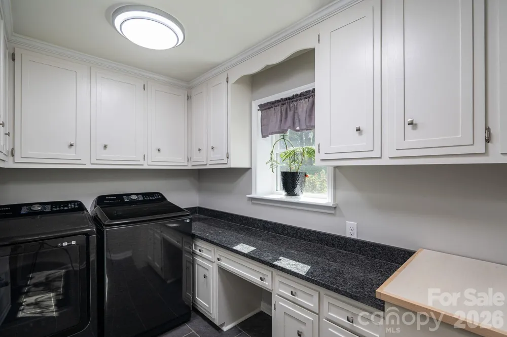389 Caprice Circle Lincolnton, NC 28092
