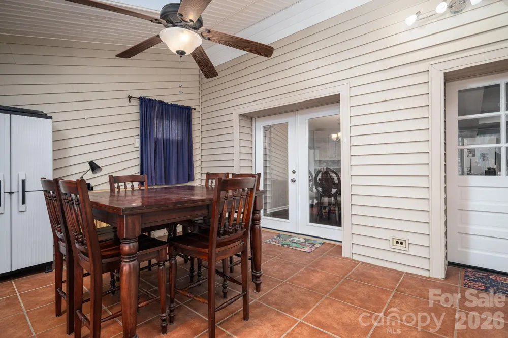 389 Caprice Circle Lincolnton, NC 28092