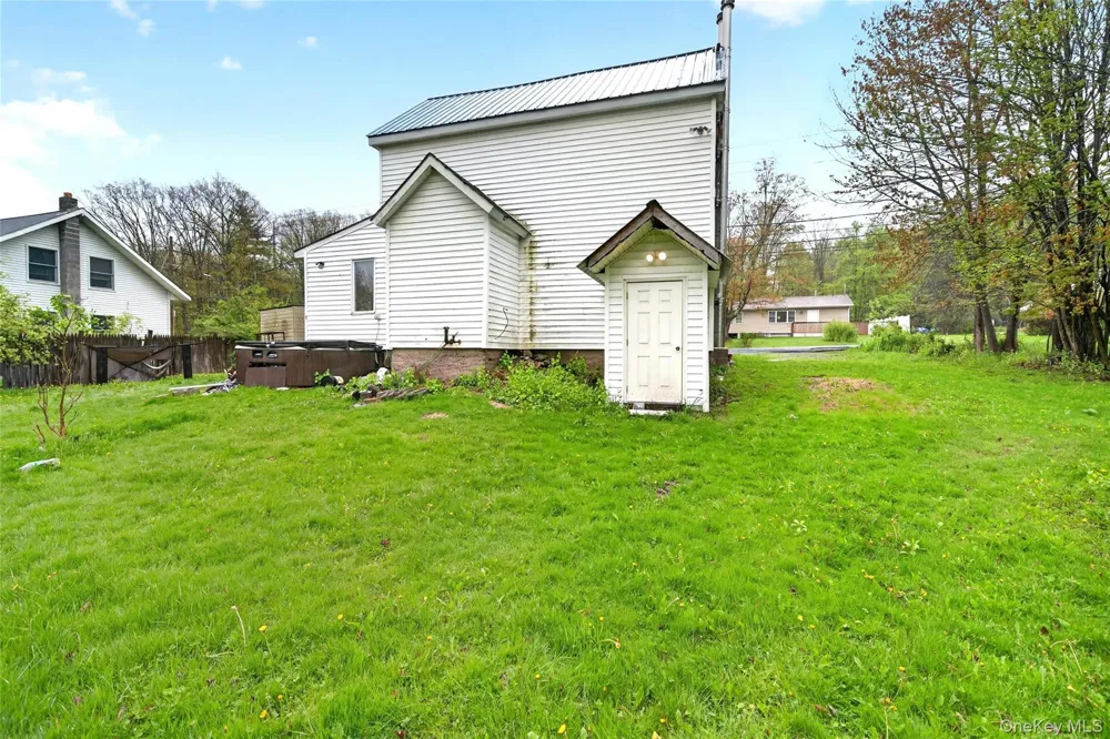 41 Rock Ridge Avenue Monticello, NY 12701