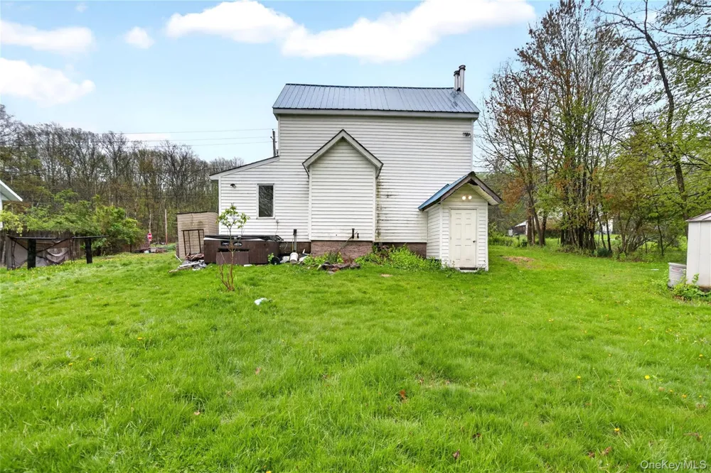 41 Rock Ridge Avenue Monticello, NY 12701