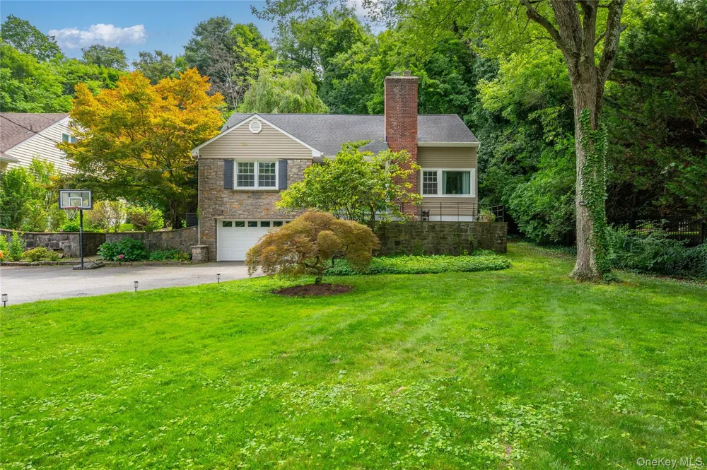 1108 Post Road Scarsdale, NY 10583