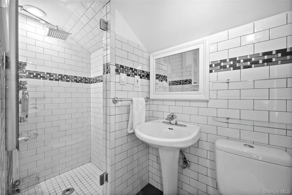 1108 Post Road Scarsdale, NY 10583