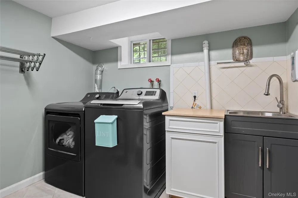 1108 Post Road Scarsdale, NY 10583