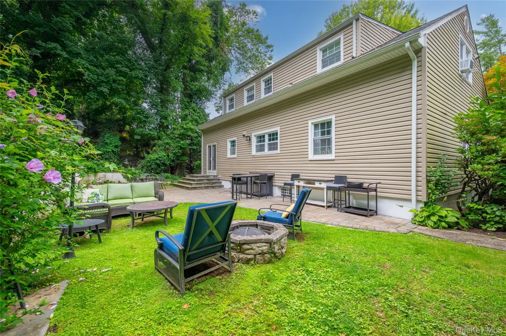 1108 Post Road Scarsdale, NY 10583