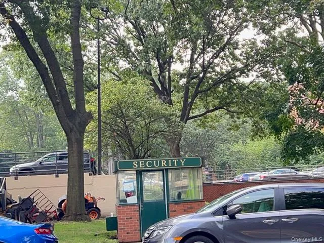 73-50 Bell Boulevard #1A Bayside, NY 11364