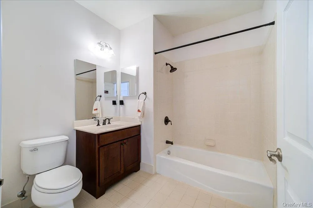 732 Regency Drive Fishkill, NY 12524
