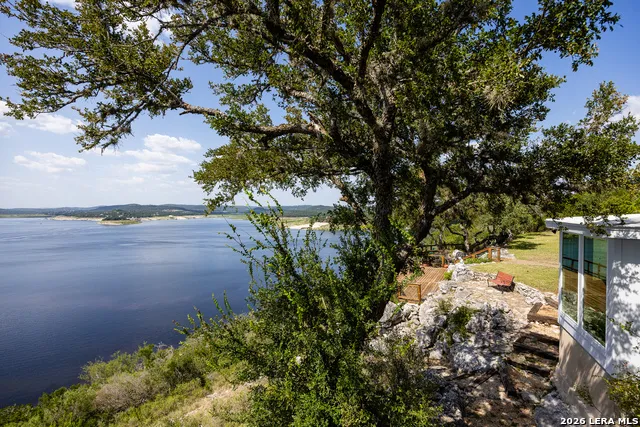 180 Pr 2621 Mico, TX 78056