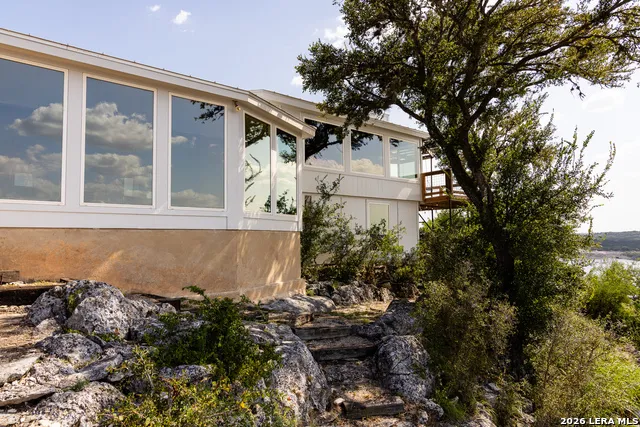180 Pr 2621 Mico, TX 78056