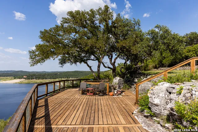 180 Pr 2621 Mico, TX 78056