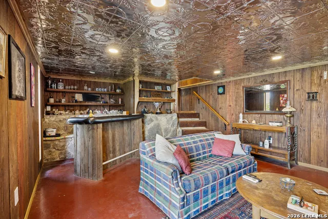 180 Pr 2621 Mico, TX 78056