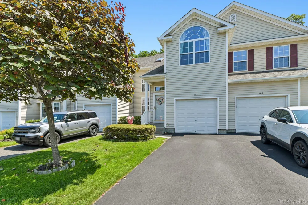 107 Kettles Lane Medford, NY 11763