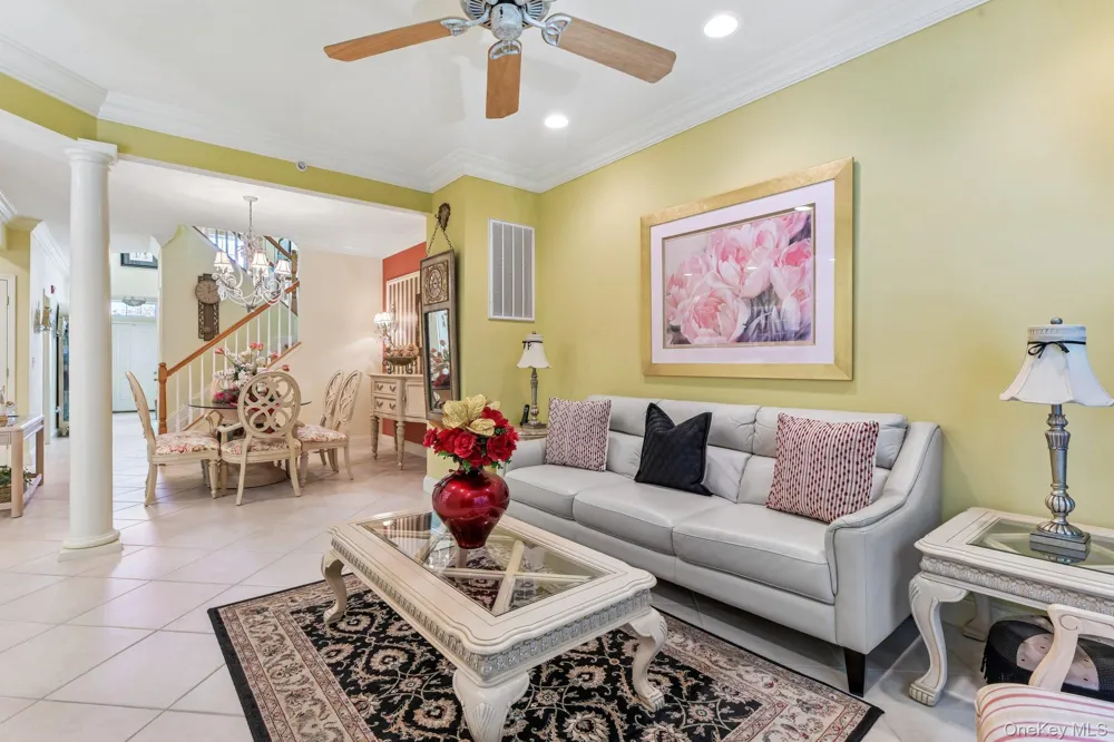 107 Kettles Lane Medford, NY 11763