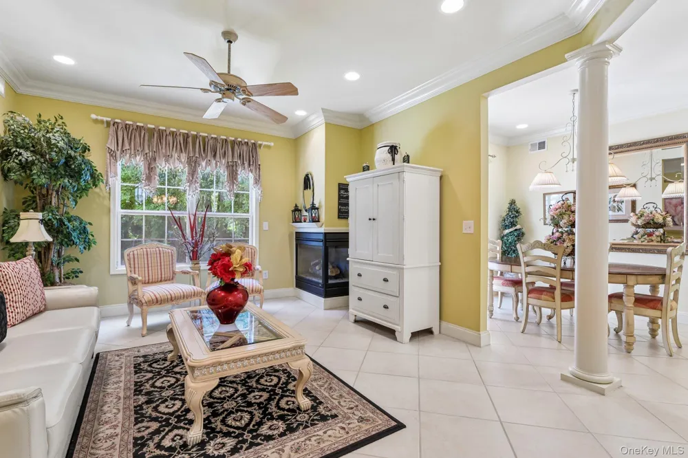 107 Kettles Lane Medford, NY 11763