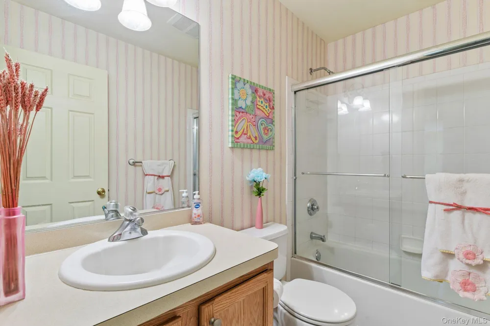 107 Kettles Lane Medford, NY 11763