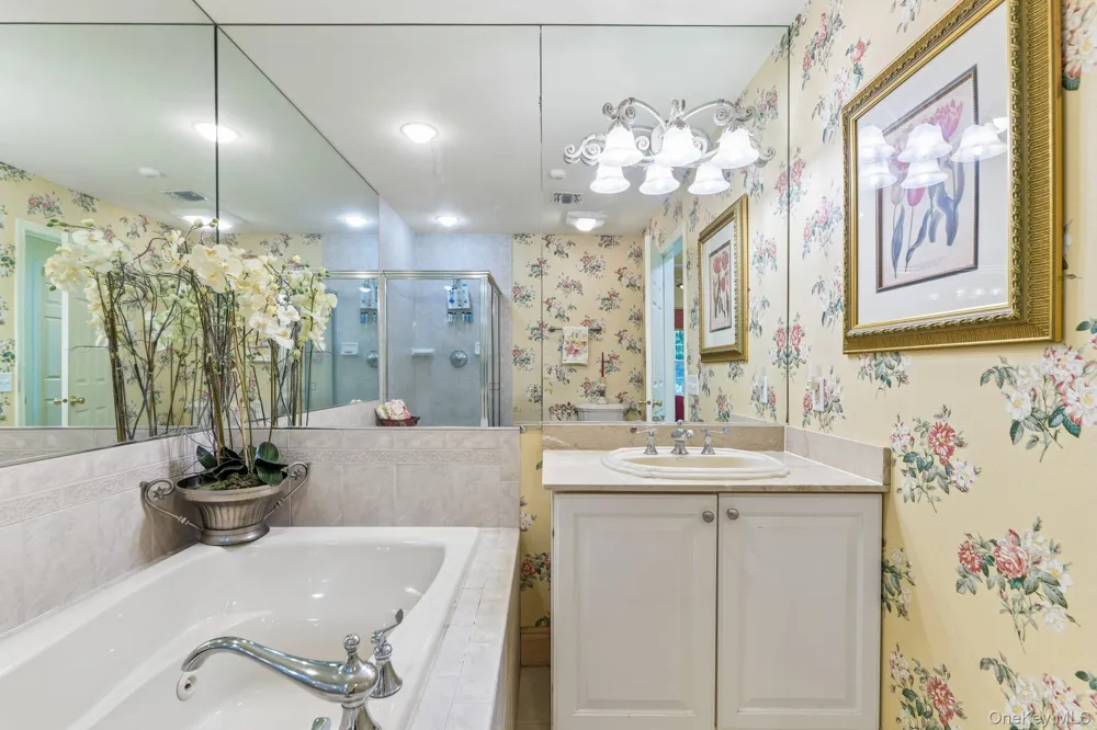 107 Kettles Lane Medford, NY 11763