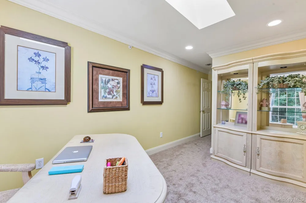 107 Kettles Lane Medford, NY 11763