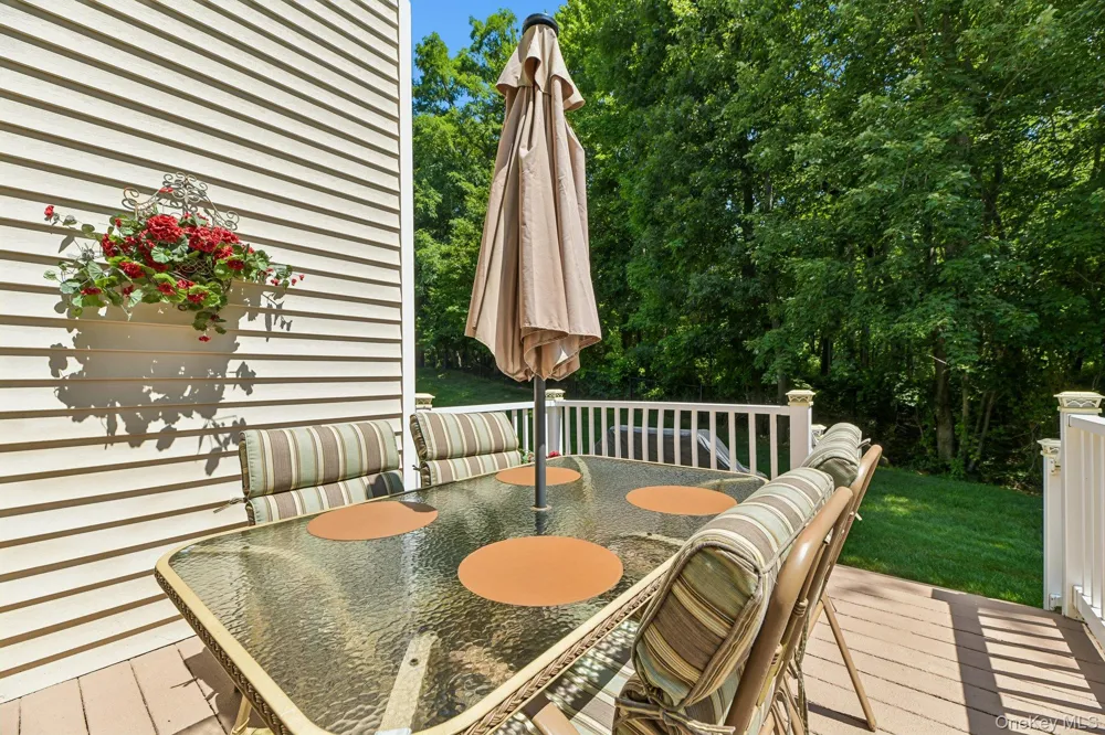 107 Kettles Lane Medford, NY 11763