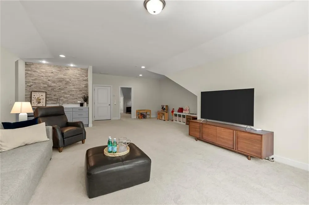 4427 Cheston Bend NE Roswell, GA 30075