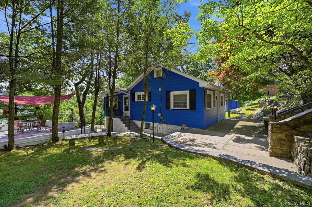 8 Stony Trail Greenwood Lake, NY 10925