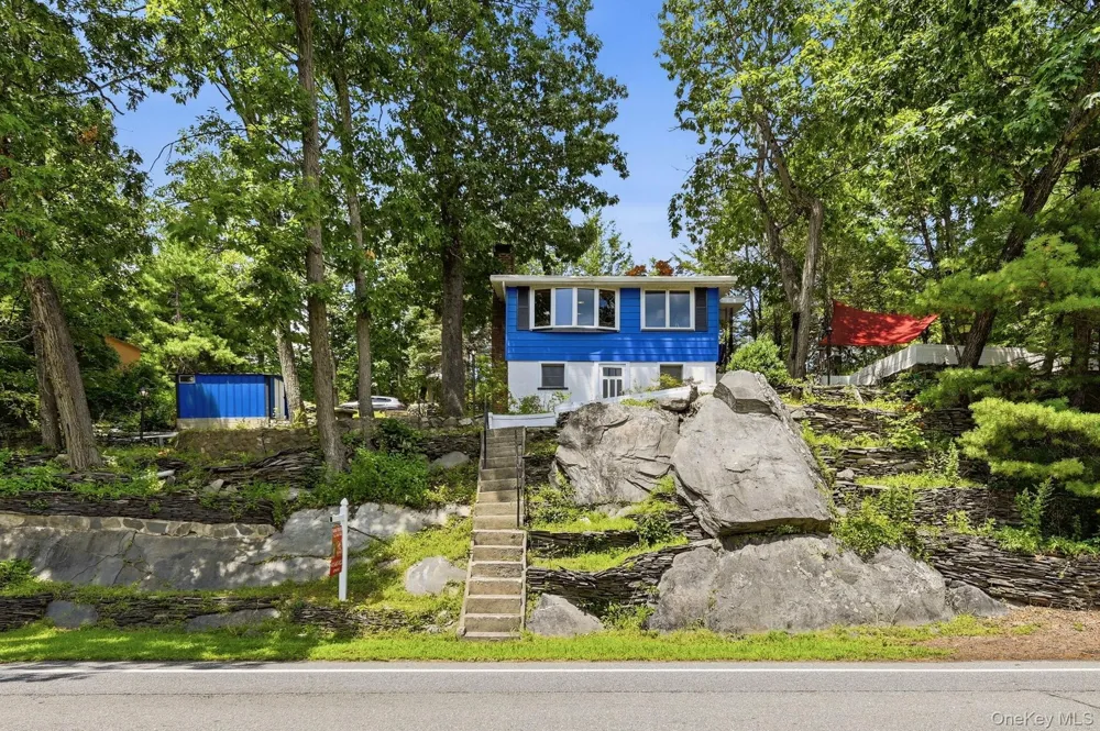 8 Stony Trail Greenwood Lake, NY 10925